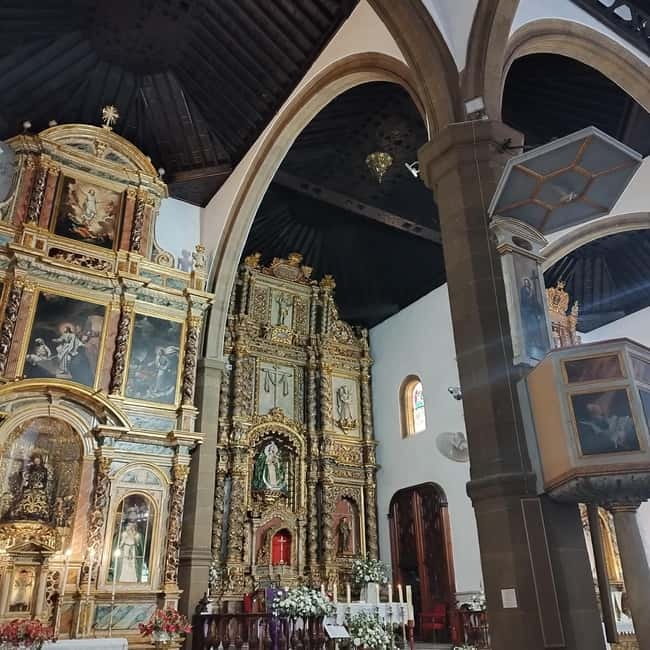1-2 hour walking route through Puerto de la Cruz, Tenerife - Following the coast toward Plaza de Europa