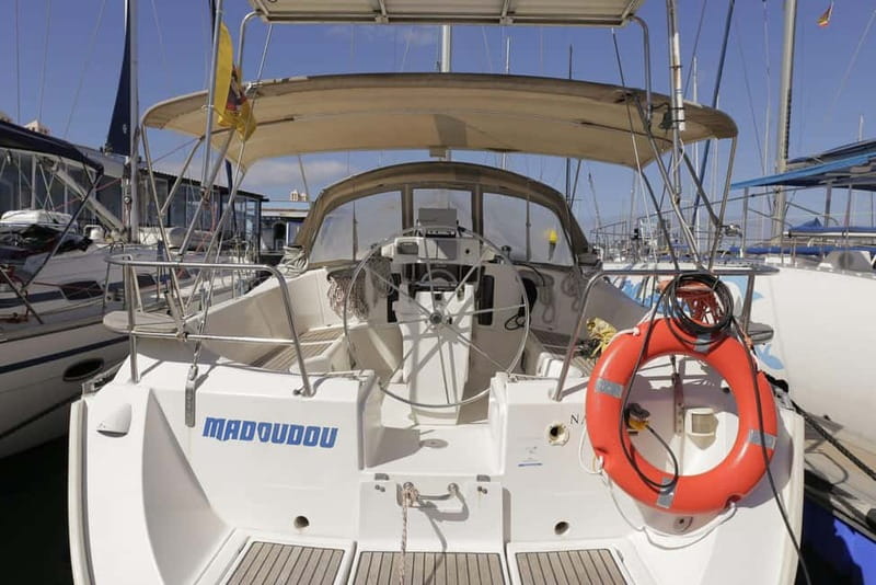 3h Whale Watching Private tour Beneteau Oceanis 440 - Price, cancellation and who gets the best value