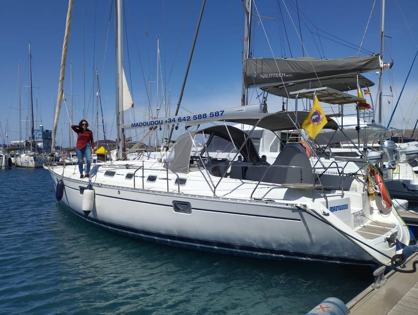 3h Whale Watching Share Tour Beneteau Oceanis 440 - Booking details that matter