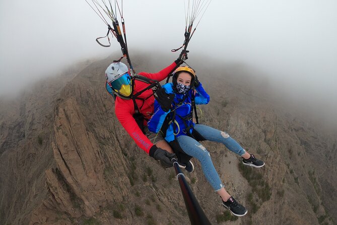 Acrobatic Paragliding Flight with Spanish Champion in Tenerife - Twenty to 25 minutes of air time
