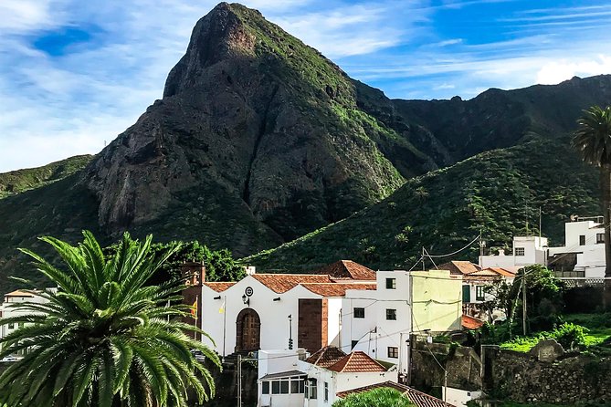 Anaga Private Tour: Valleys of Nature and Tradition - La Laguna’s colonial streets after the mountains