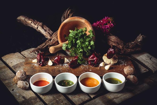 Bodegas Monje Winery Ticket w/Wine Tasting & Mojo Sauce Workshop - Making mojo instead of just buying it