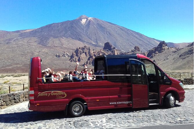 Cabrio Bus Full Day Guided Tour of Teide (SOUTH ONLY) - Guides, Languages, and the Quality of the Commentary