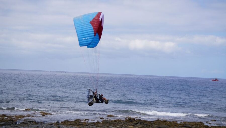 COAST: Fly over the coasts of Tenerife by Paratrike! (20min) - The 15-minute transfer from Los Cristianos or Adeje
