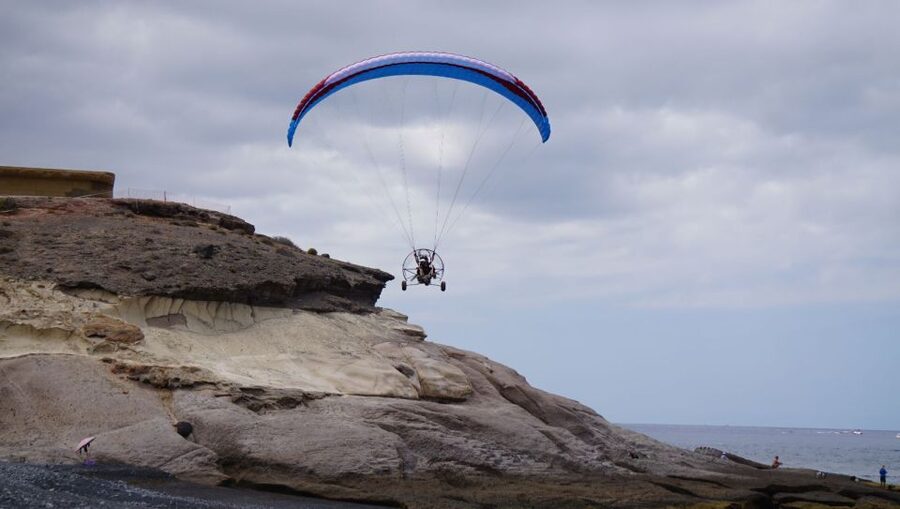 COAST: Fly over the coasts of Tenerife by Paratrike! (20min) - Weather controls the whole plan