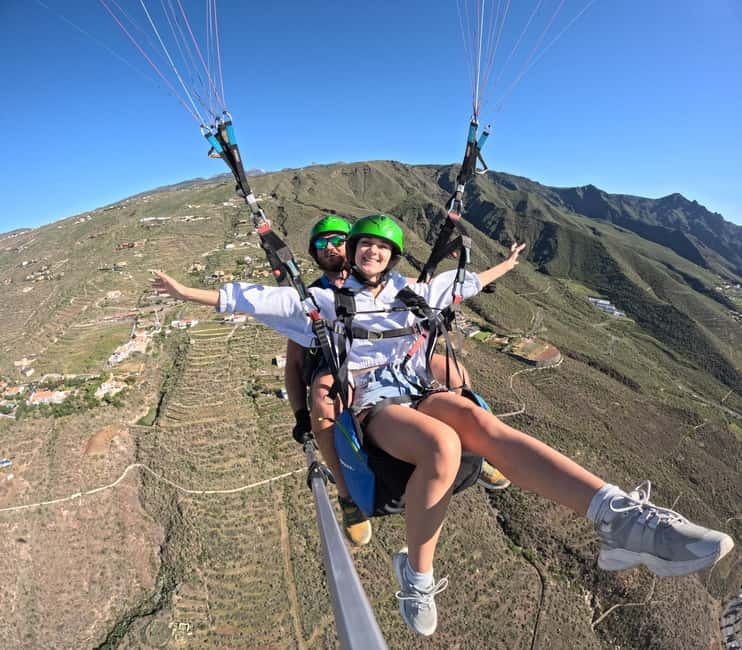 Costa Adeje, Paragliding with pick up service and 5 free photos! - Is $147 a fair price?