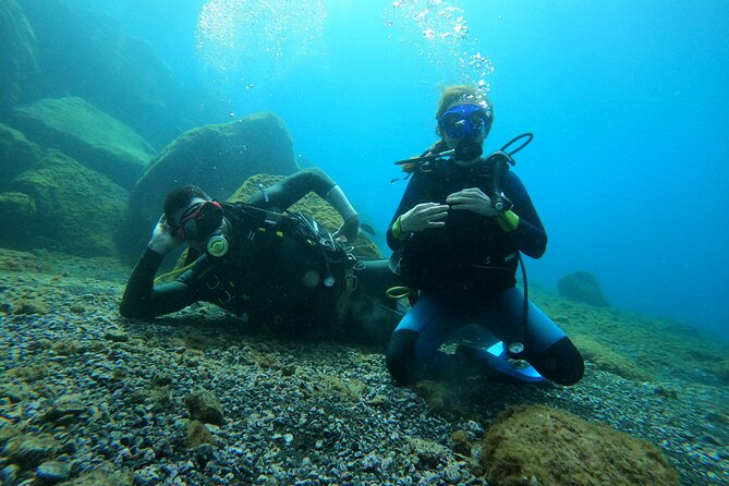 Discover Scuba Diving in Tenerife - Equipment, insurance, and the useful extras