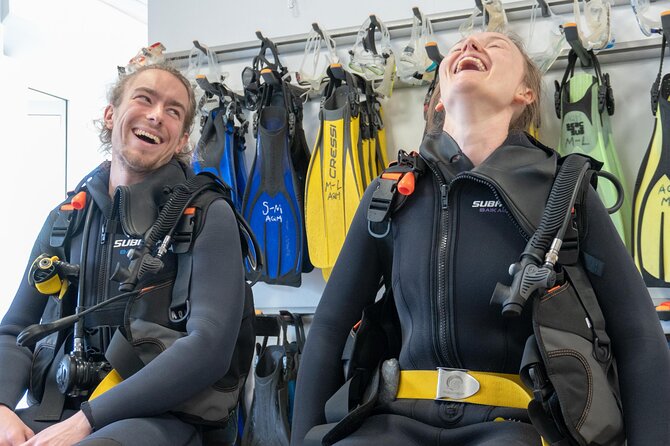 Discover Scuba Diving, Playa de las Americas - What the small group size means underwater