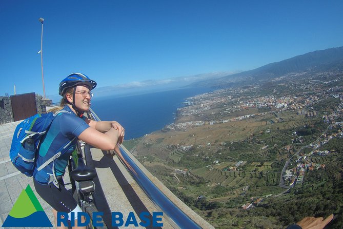 E-MTB TOUR. Orotava valley + it's historic villages + local traditions. - Climbing toward the high valley