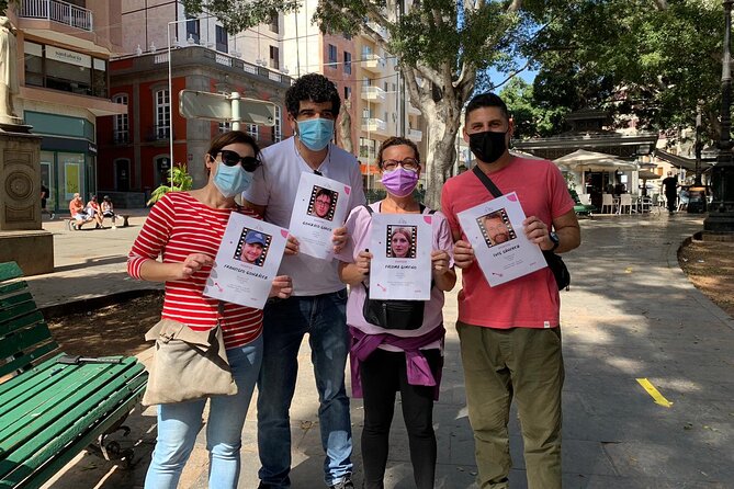 Escape game in Santa Cruz de Tenerife - Meeting at Plaza de España at 6:00 pm