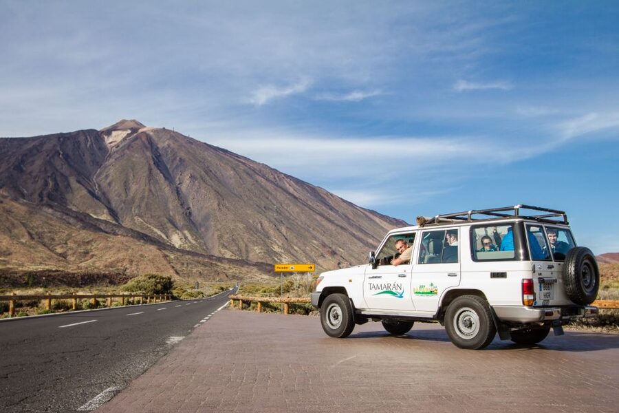 From Playa de las Américas: Full-Day Teide Jeep Safari - The winding road toward Masca