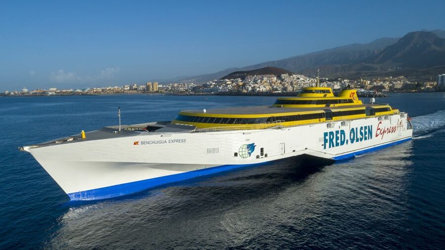 From Tenerife: Guided Tour to La Gomera with Ferry Ticket - San Sebastián, the final hour