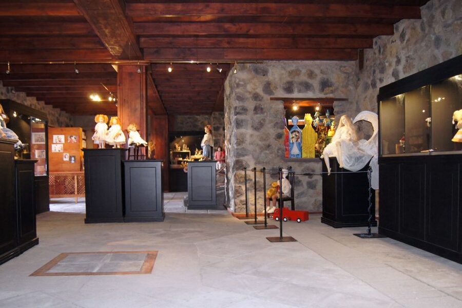 Icod de los Vinos: ARTlandya Doll World Entry Ticket & Tour - Practical details before you go