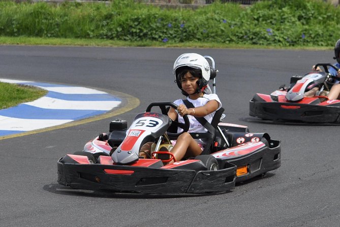 Karting Club Tenerife - The bar, terrace, and time between races