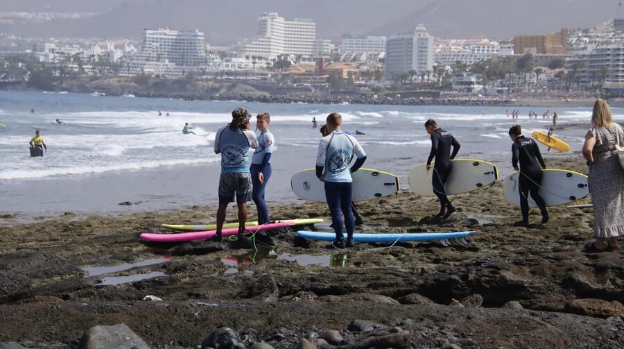 Las Américas: Inolvidable Private Surf Lesson Max 5persons - How private instruction changes the experience