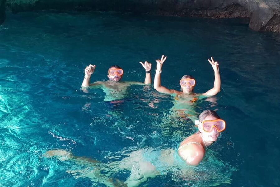 Los Gigantes to Teno: Boat trip with snorkeling & drinks - What the small-group format changes