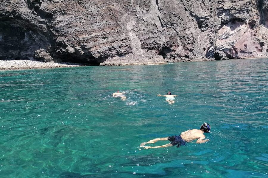 Los Gigantes to Teno: Boat trip with snorkeling & drinks - The drink and what is really included
