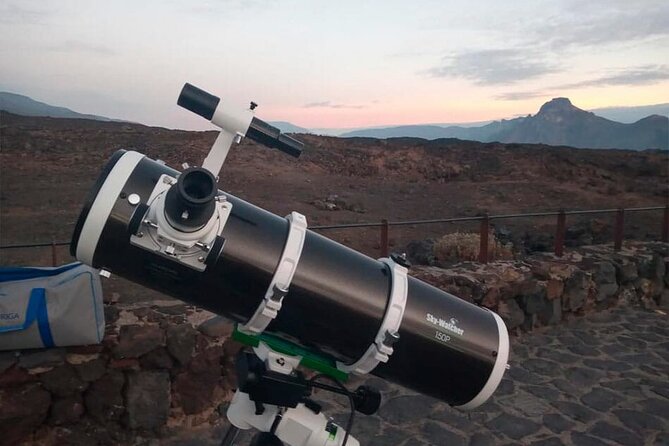 Magic Stargazing & Sunset in Teide with Dinner + Telescopes - Sunset, champagne, and the best light of the evening