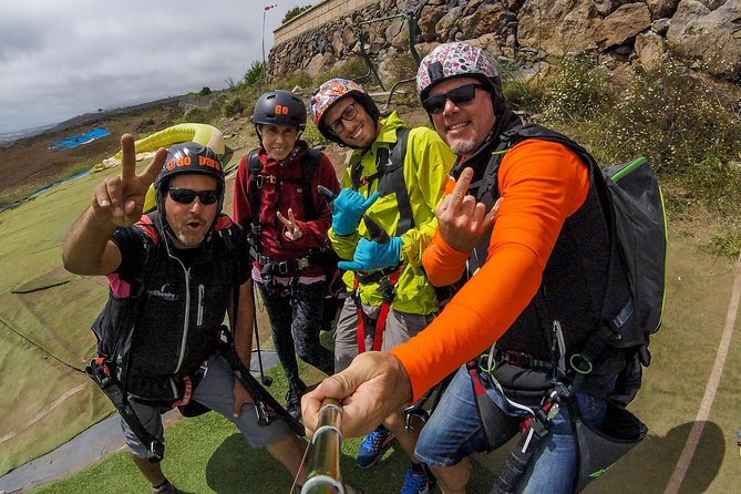 Paragliding Epic Experience in Tenerife with the Spanish Champion Team - The takeoff and landing