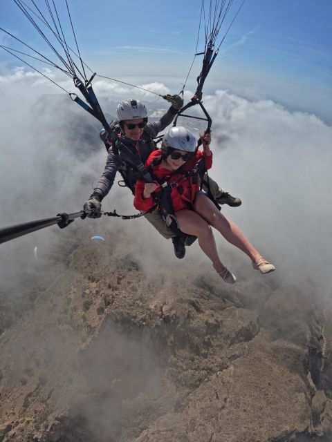 Paragliding flight with a Spanish Champion 2021/2022. - Language, Safety, and Personal Attention