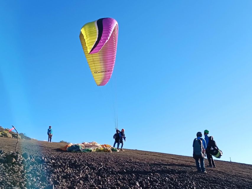 Paragliding in Puerto de la Cruz: start from 2200m high - Thirty minutes above Tenerife