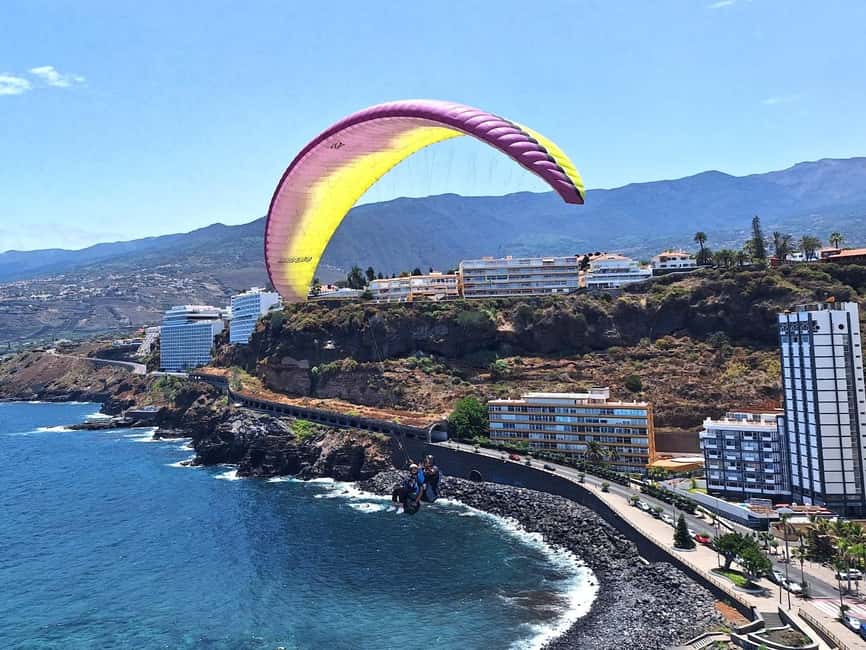 Paragliding in Puerto de la Cruz: start from 2200m high - Safety, fitness, and who should skip it