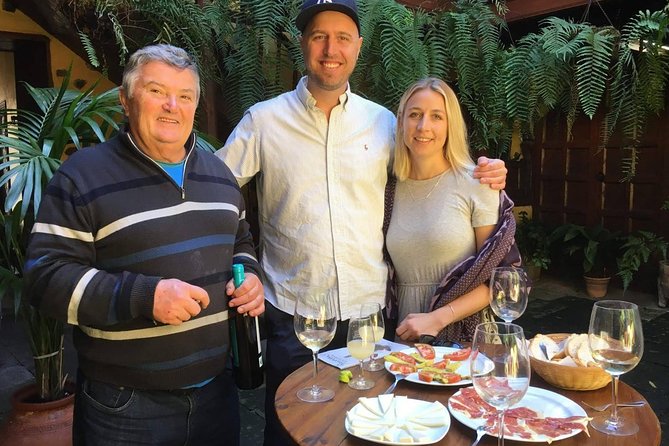 Private Wine Tasting Tour - Wine, food, and the setting work together