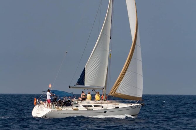 Private Yacht Excursion from Puerto Colon 3 hours - Lunch, Open Bar, and Homemade Paella