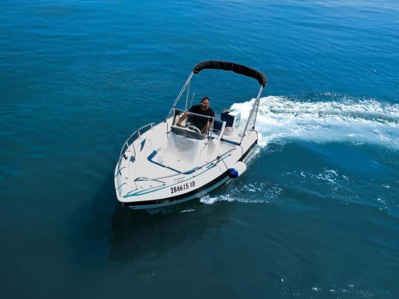 Puerto Colon: License-Free Self-Drive Boat in Tenerife - The staff and the booking details that matter