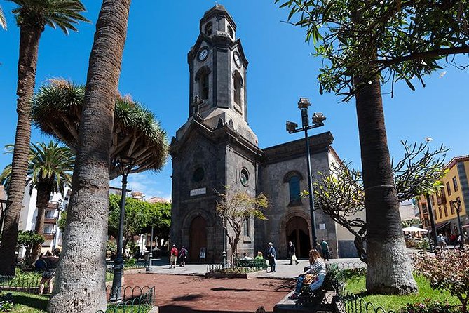 Puerto de la Cruz City Tour with Transfers - Lago Martiánez and César Manrique’s seawater pools