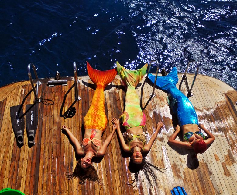 Radazul: Mermaid Experience and Photo Shoot - Choosing a tail and preparing your look