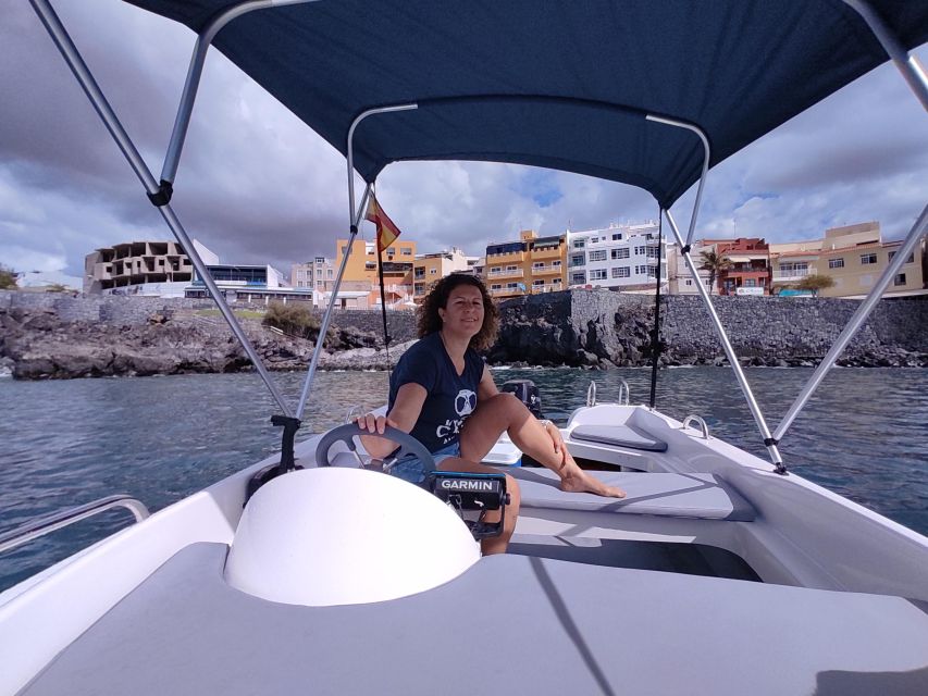 Rent a Boat with No License, Self Drive - Bahía de las Maravillas for a clear-water stop