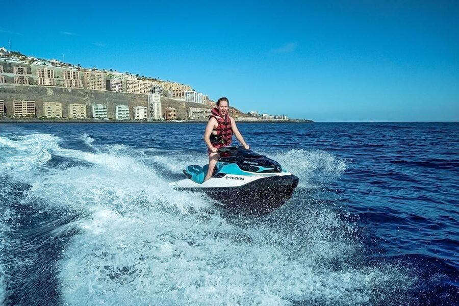 Ride the Atlantic Ocean - Riding the 2.5-kilometer bay area