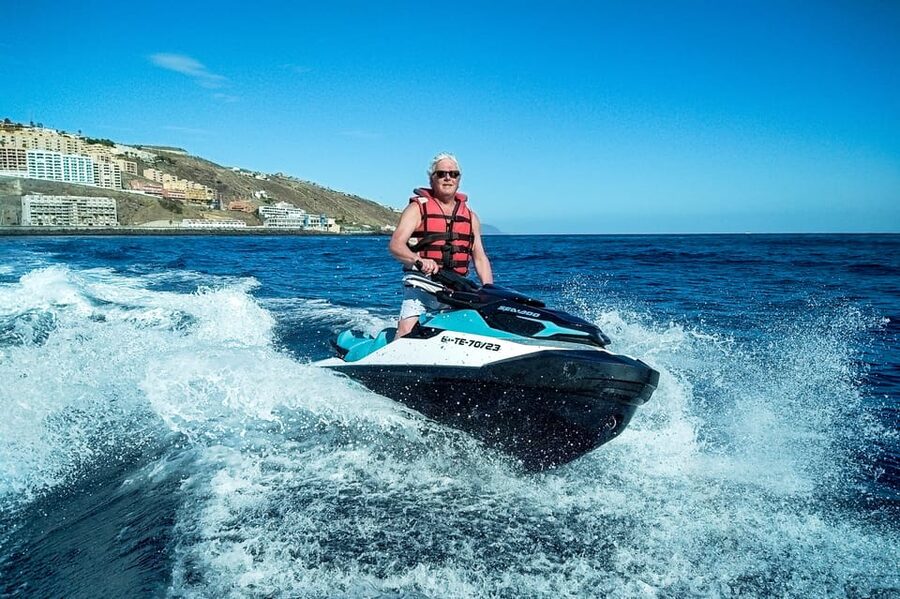 Ride the Atlantic Ocean - Learning the Sea-Doo before you ride