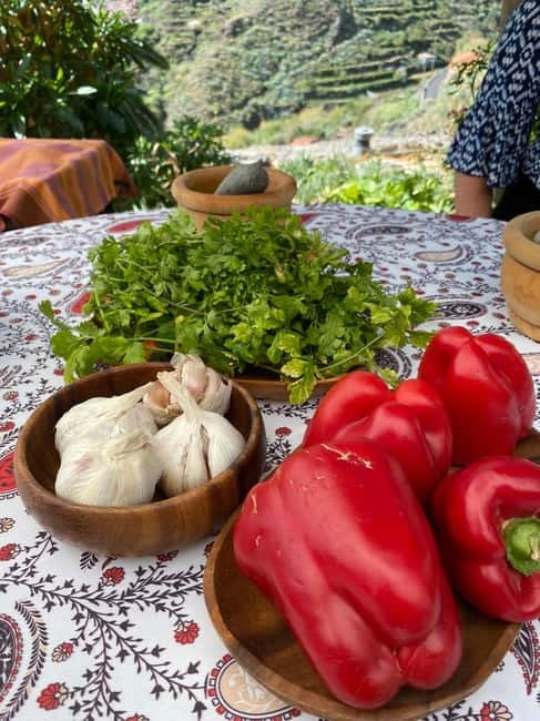 Rural Life Experience: Mojo Workshop and botanical Walk - From growing ingredients to grinding the sauce