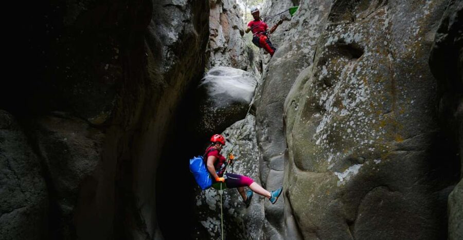 Santa Cruz de Tenerife: Vilaflor Canyoning Tour - Why the first 20-meter rappel matters