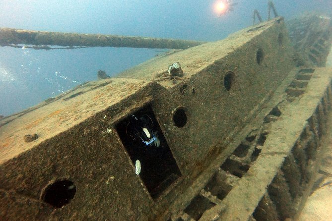 Scuba Diving for Certified Divers in Costa Adeje - Communication with the crew