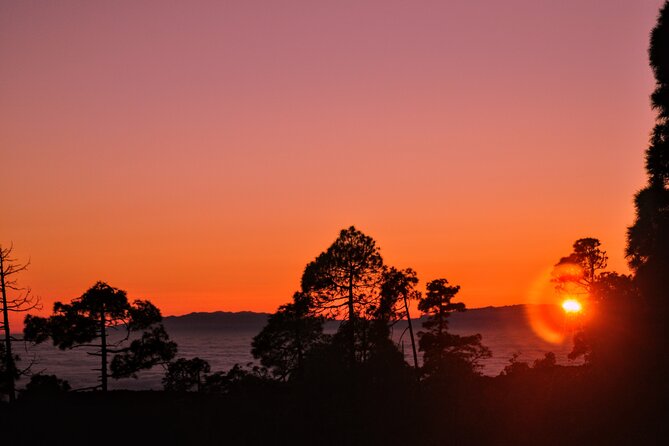 Self Drive Sunset & Stargazing in Teide National Park with Dinner - Telescopes, lasers, and stories written in the sky