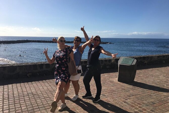 Self Guided Scavenger Hunt - Costa Adeje - Languages and phone preparation