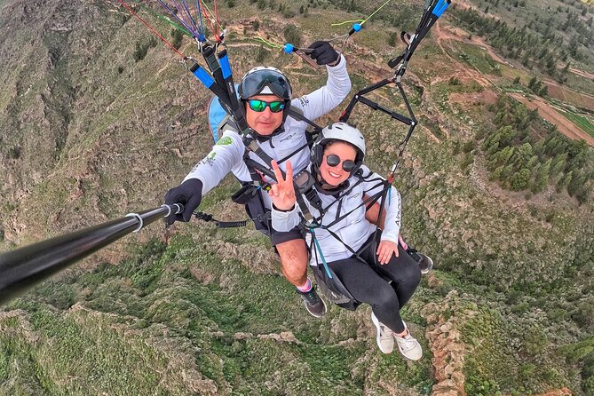 SILVER 1000m paragliding tandem flight above South Tenerife - Leaving Costa Adeje in the Mercedes Vito