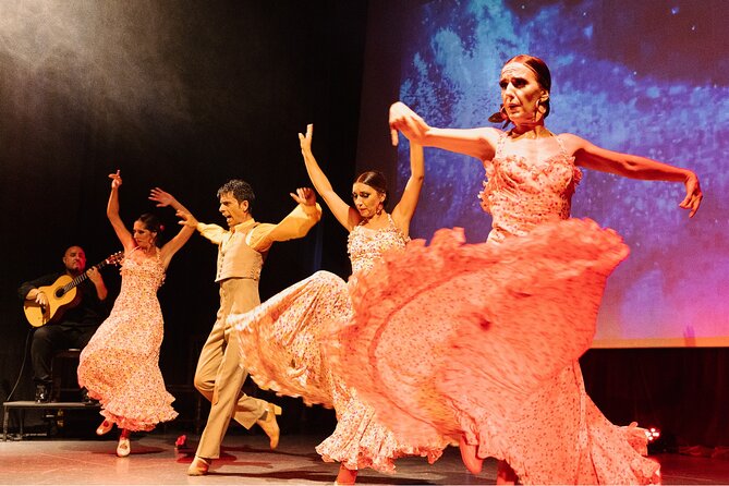 Spanish Flamenco Show in Puerto de la Cruz - How the performance unfolds