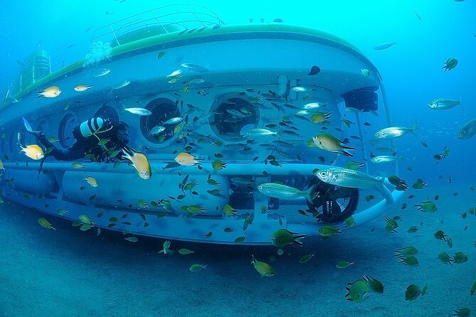Submarine tour Tenerife: a 1 hour underwater experience - Inside the real submarine