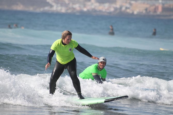 Surf Class Experience in Playa de la Américas - What makes the instructors important