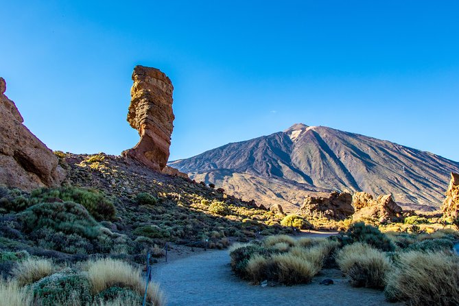 Teide by Night: Sunset & Stargazing with Telescopes Experience - The uphill ride and volcanic scenery