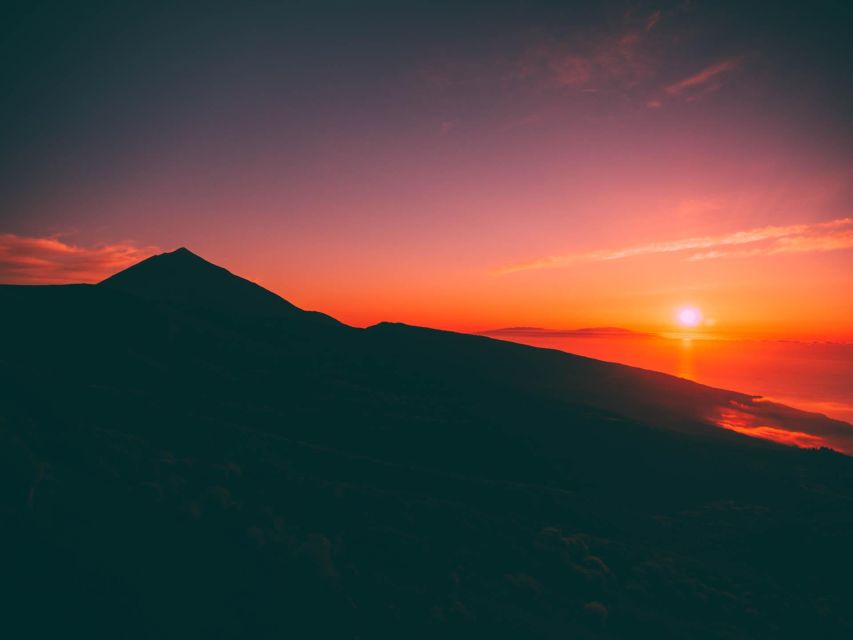 Teide: Guided Sunset & Stargazing Tour by Night with Dinner - Learning the night sky with a telescope