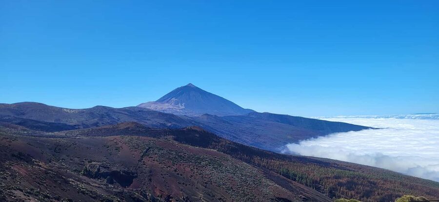 Teide National Park and Vilaflor ; local wine tasting - Roques de García, the tour’s main photo stop