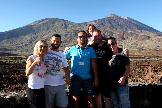 Teide National Park Exclusive and private Tour - El Pino Gordo, a giant Canary pine