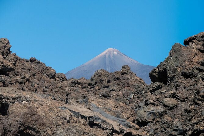 Teide National Park Full Experience with Professional Guide - Zapatilla de La Reina, a quick stop for a strange rock shape