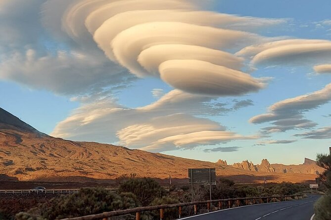 TEIDE NIGHT Astronomy Stargazing Bus Tour, Meal & Drinks included! - Finding Saturn and the constellations