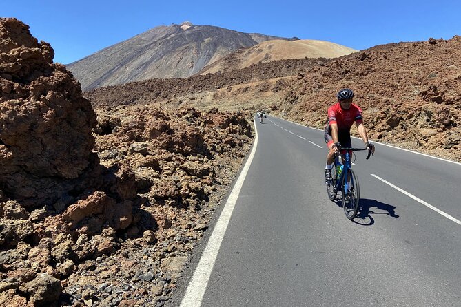 Teide road bike climb from PdC - The summit break and the long descent